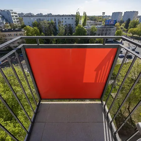 Bright Right Next To The Metro By Renters Apartamento